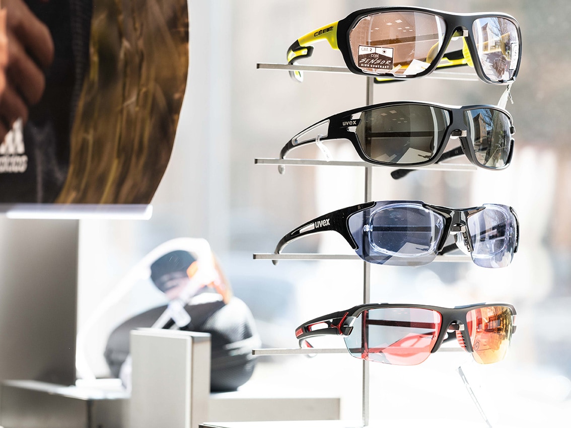Sportbrillen im Schaufenster